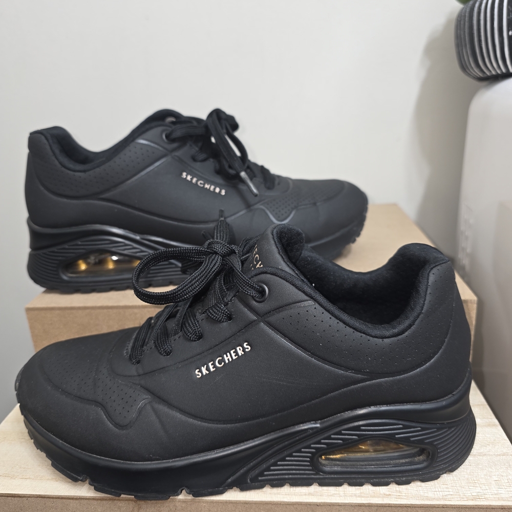 Skechers Men's Black Athletic Shoes